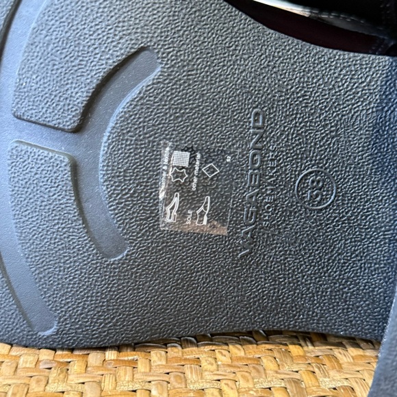 Vagabond Dorah Chelsea Boots Wine Red Anthropologie - Picture 8 of 8